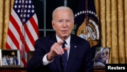 ABD Başkanı Joe Biden Beyaz Saray’daki Oval Ofis’ten ulusa seslenerek İsrail ve Ukrayna için Kongre'den ek bütçe istedi.